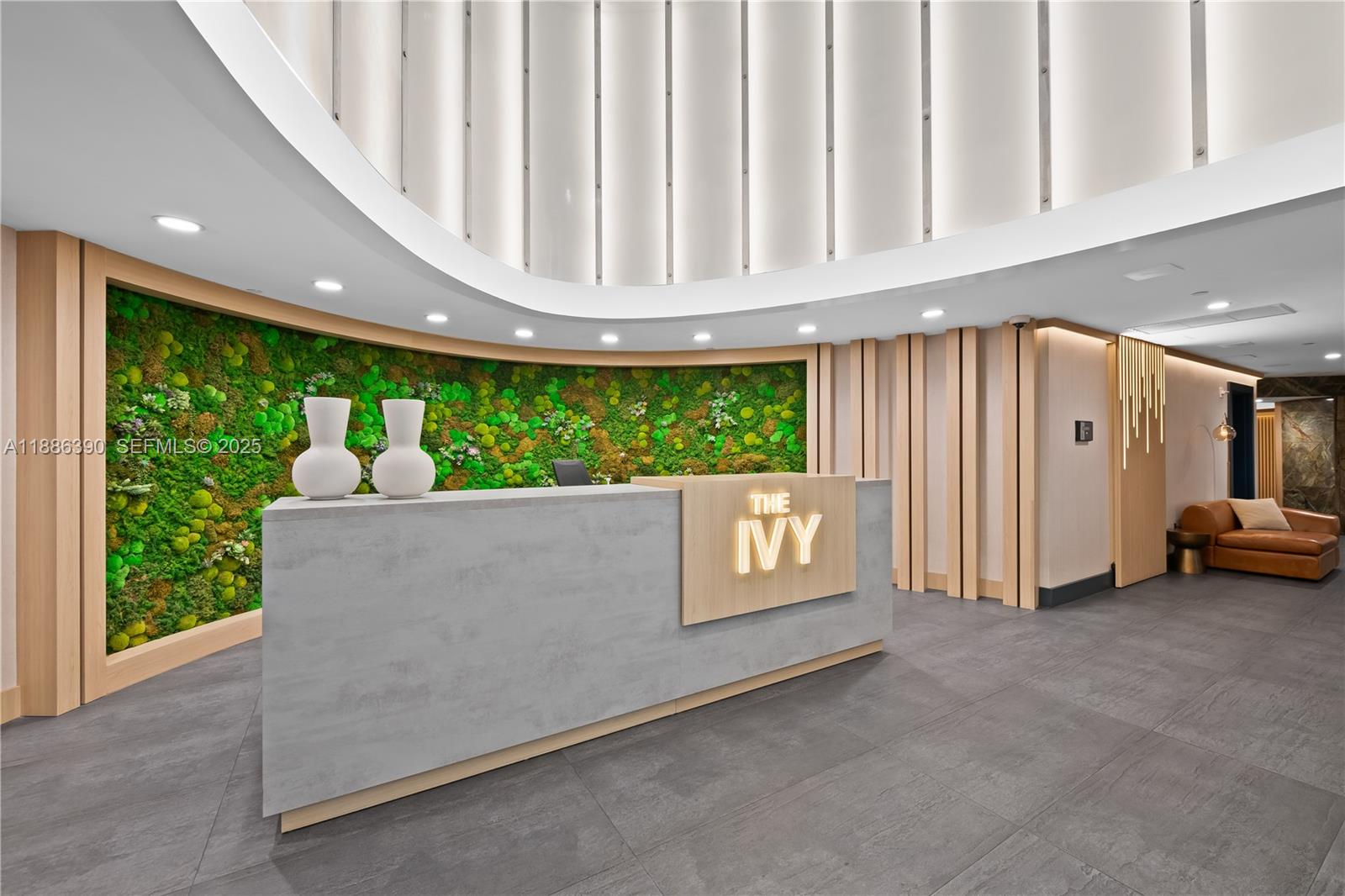 IVY CONDO - Residential