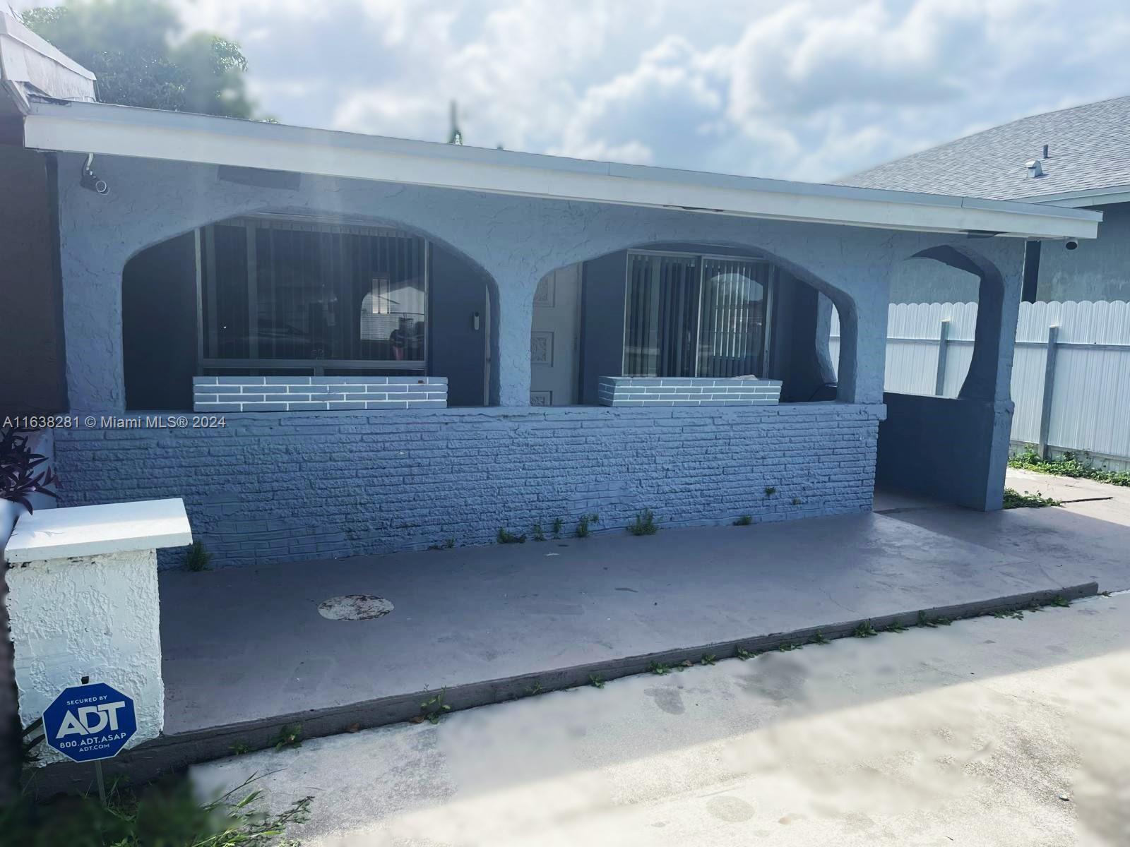 1187 NW 29th Ter