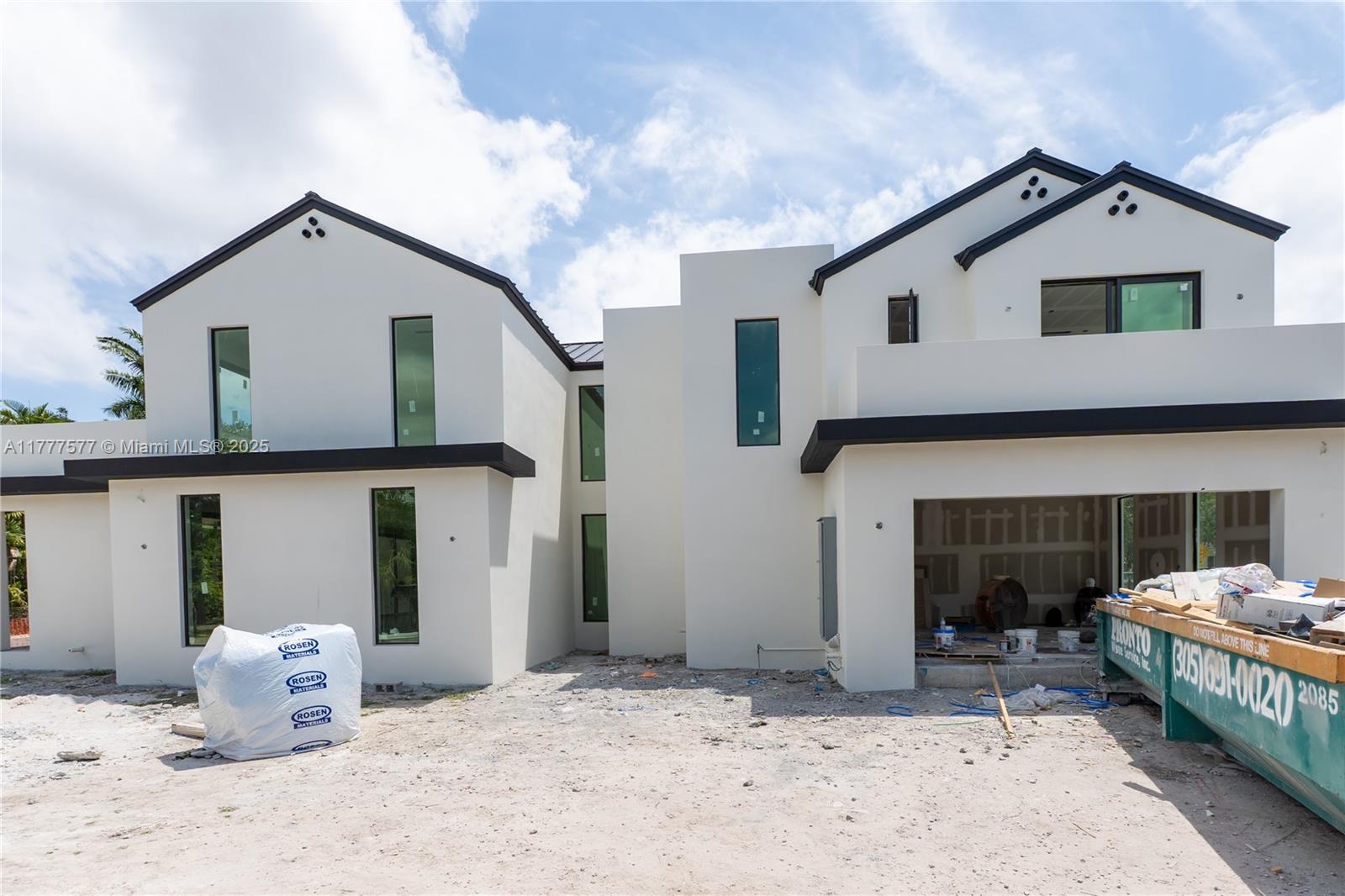 SOUTH MIAMI VILLAS - Residential