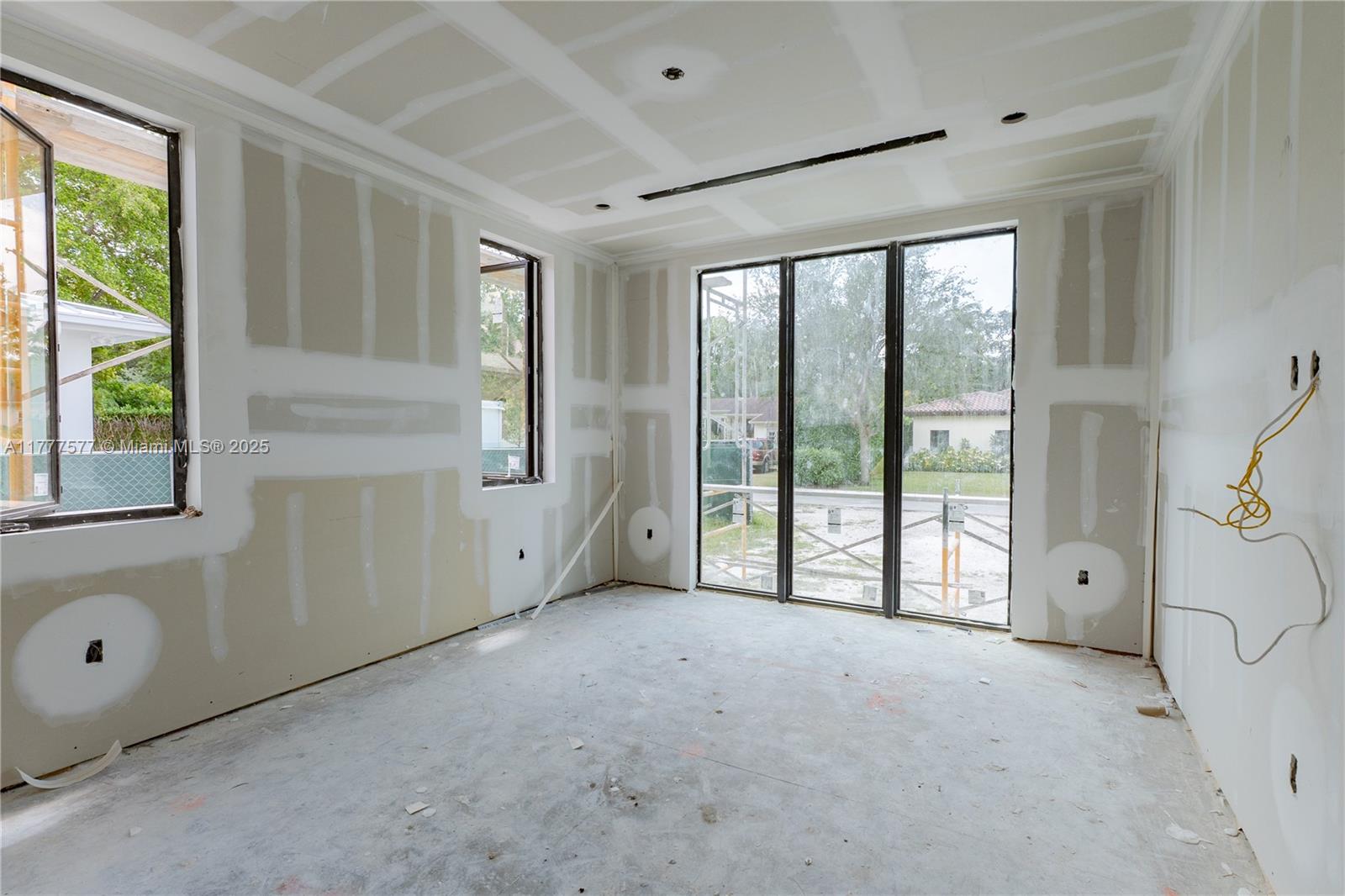 SOUTH MIAMI VILLAS - Residential