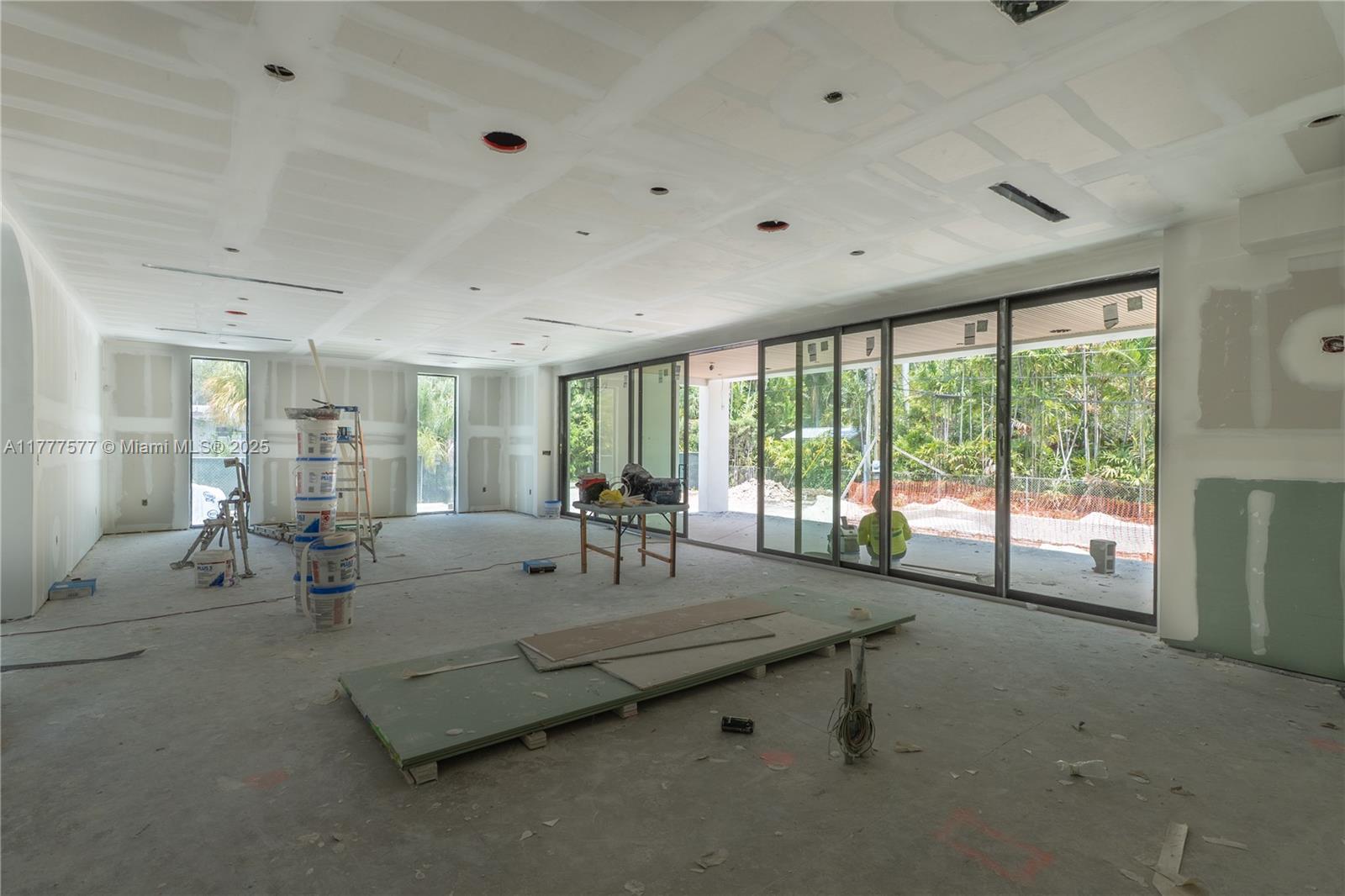 SOUTH MIAMI VILLAS - Residential