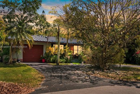 6005 SW 64th Pl South Miami FL 33143