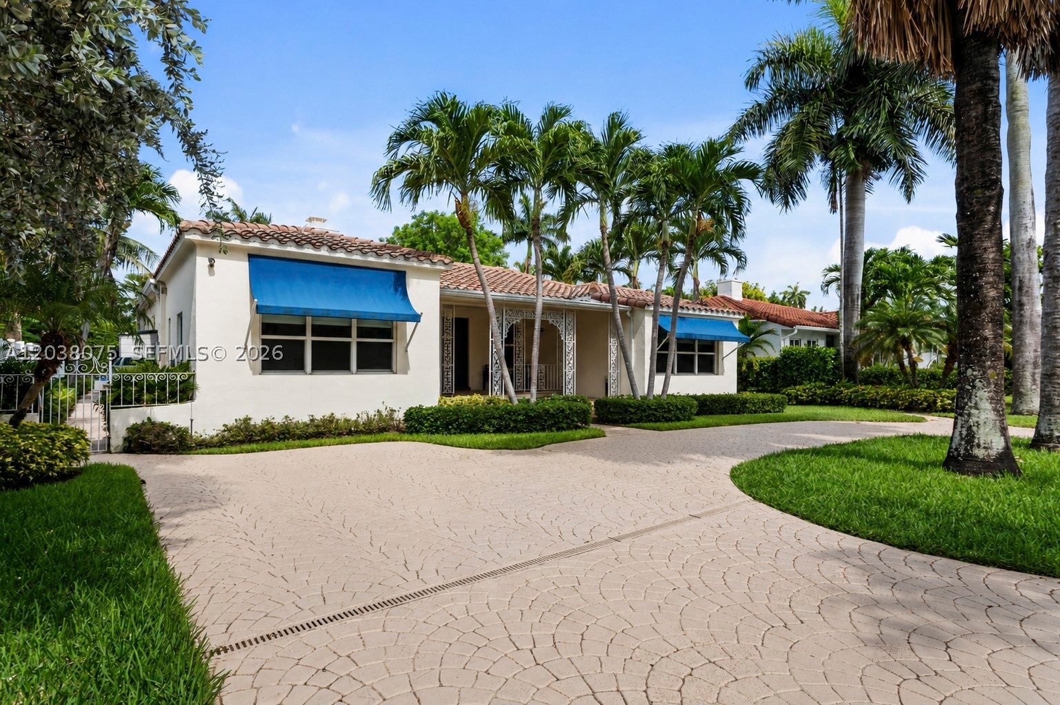 7611 Miami View Dr