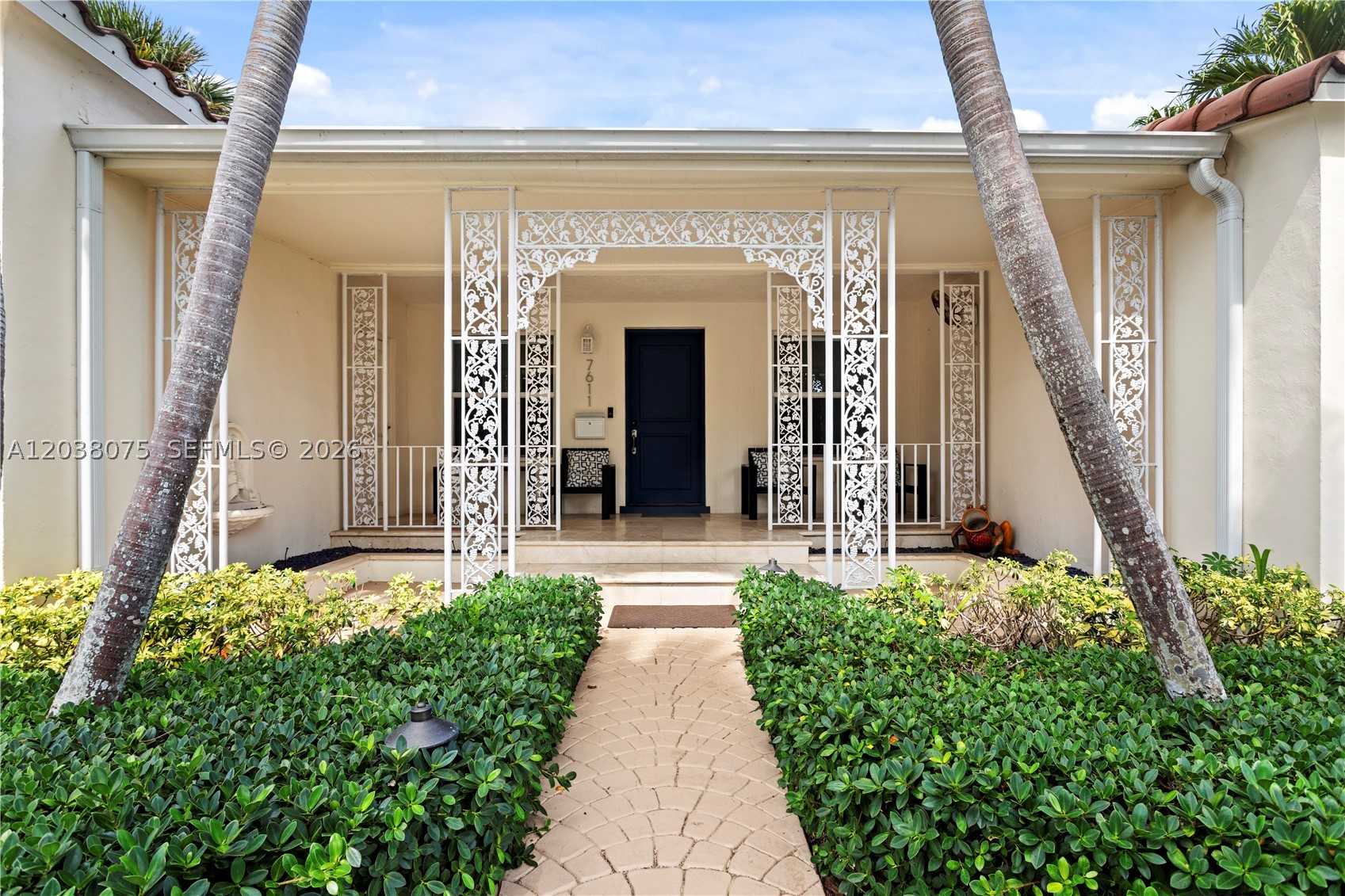 7611 Miami View Dr