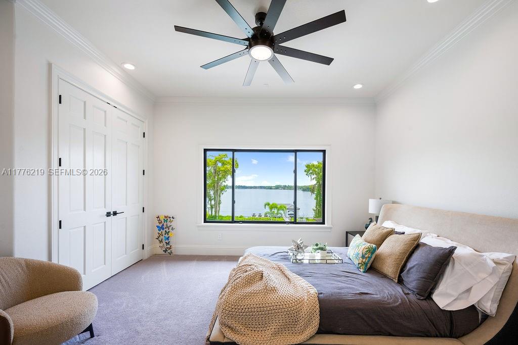 LAKE MAITLAND MANOR - Residential