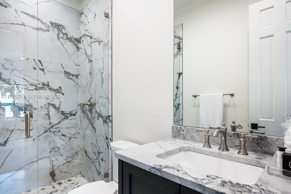 LAKE MAITLAND MANOR - Residential