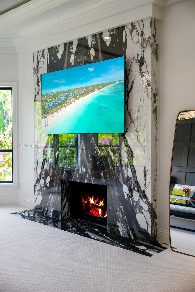 LAKE MAITLAND MANOR - Residential