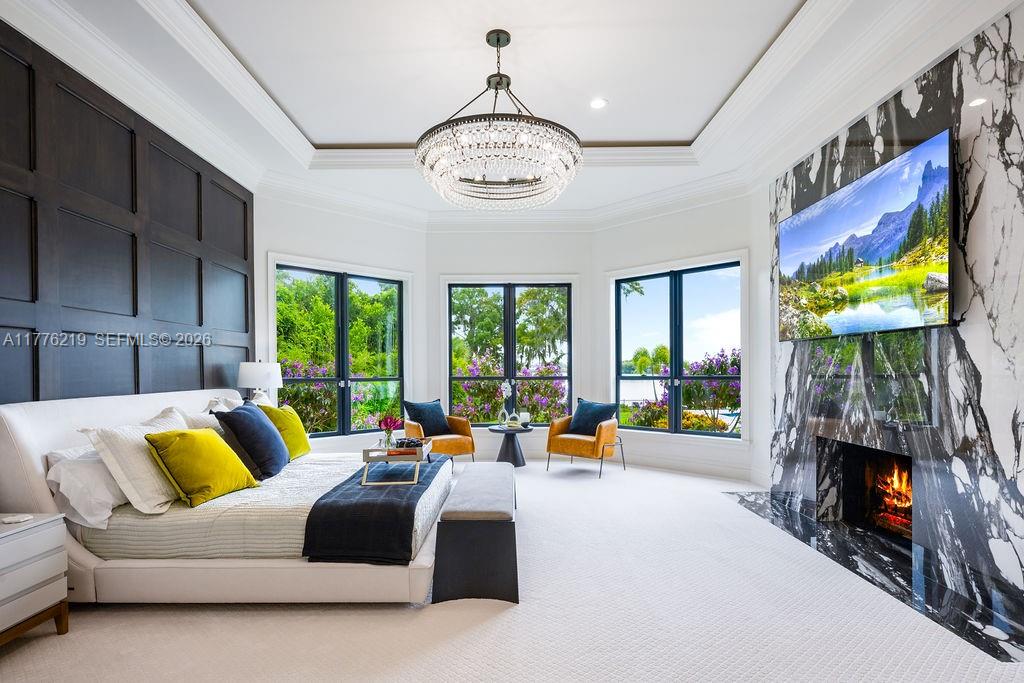 LAKE MAITLAND MANOR - Residential