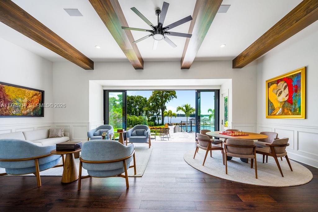 LAKE MAITLAND MANOR - Residential