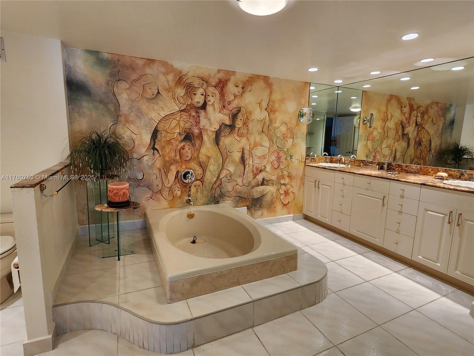 AQUARIUS CONDO - Residential