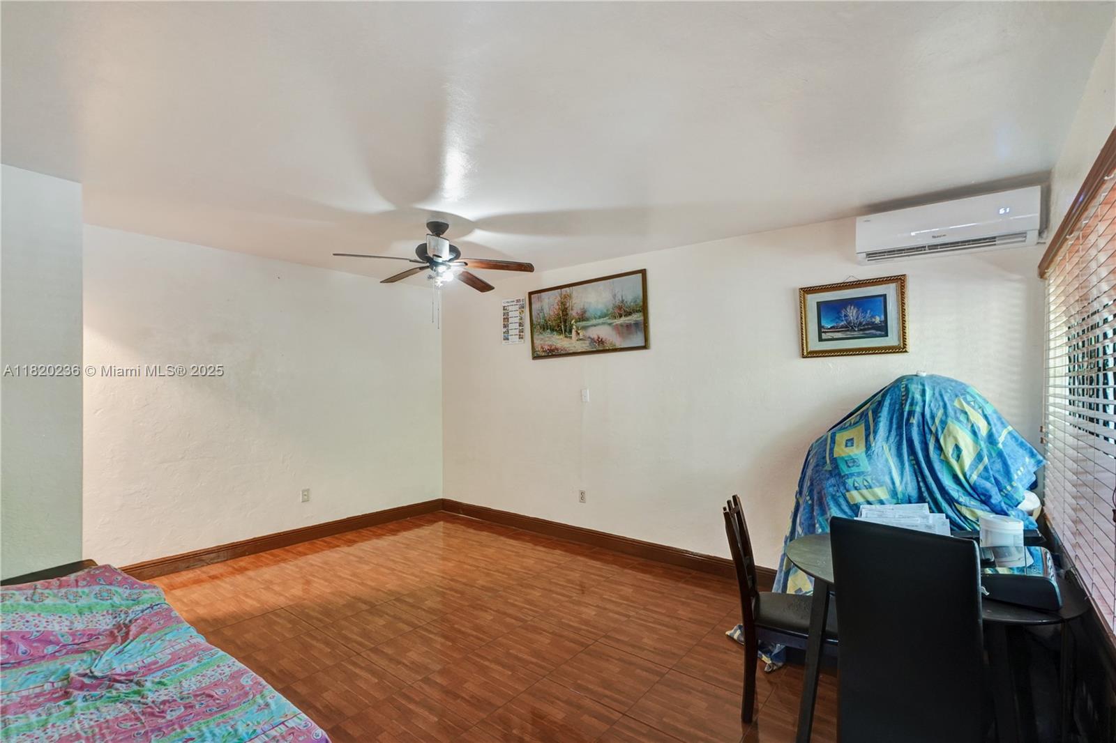 EMERALD CT 1ST ADDN - Residential Income