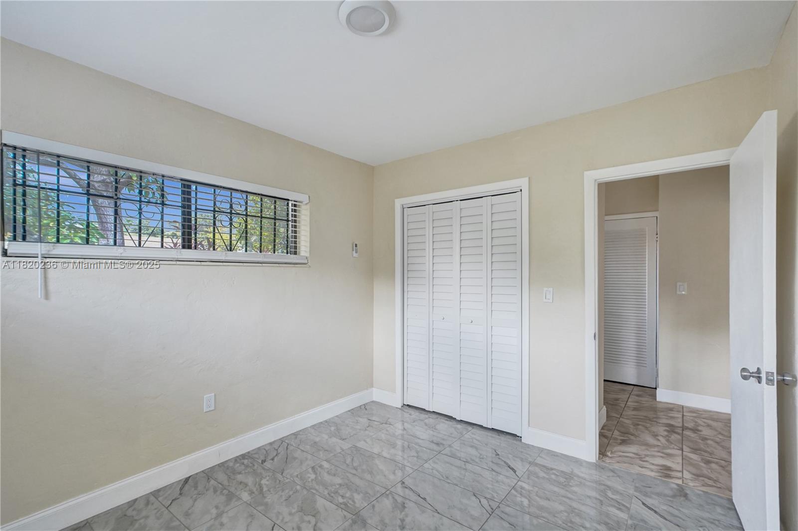 EMERALD CT 1ST ADDN - Residential Income