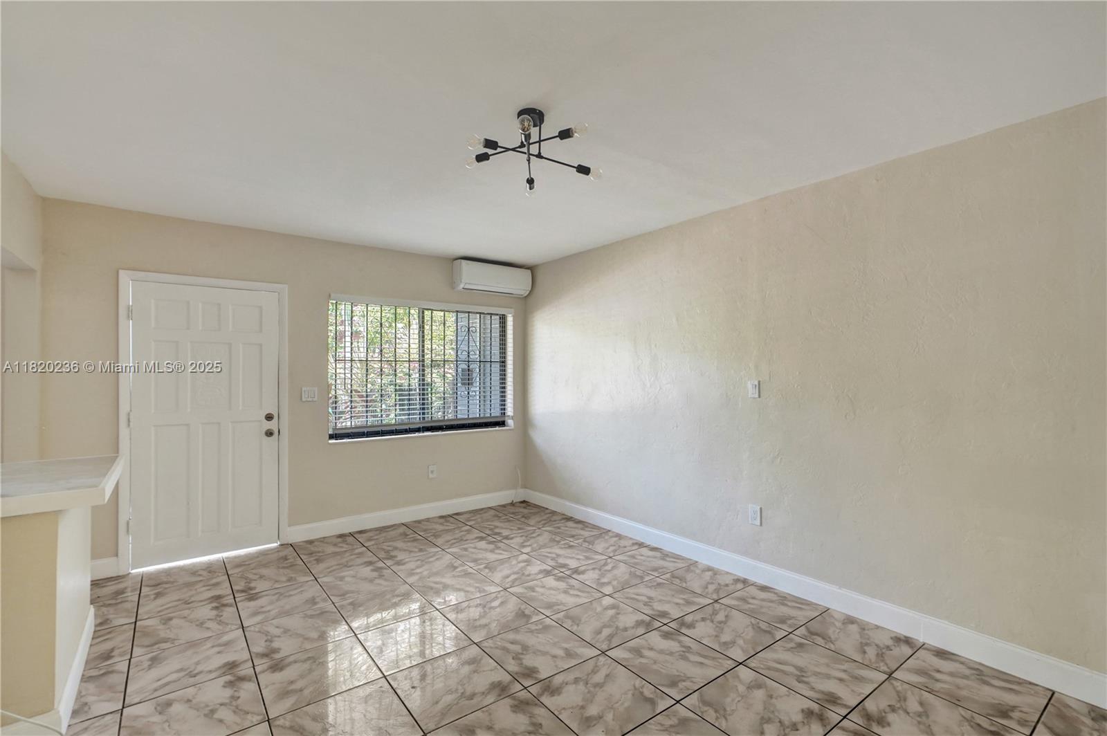EMERALD CT 1ST ADDN - Residential Income