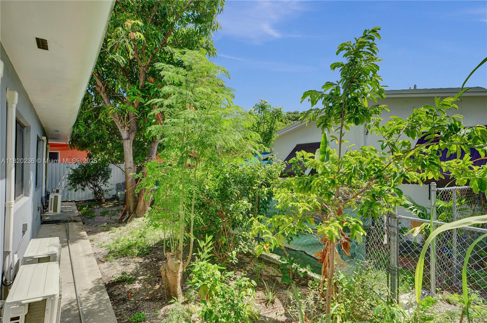 EMERALD CT 1ST ADDN - Residential Income
