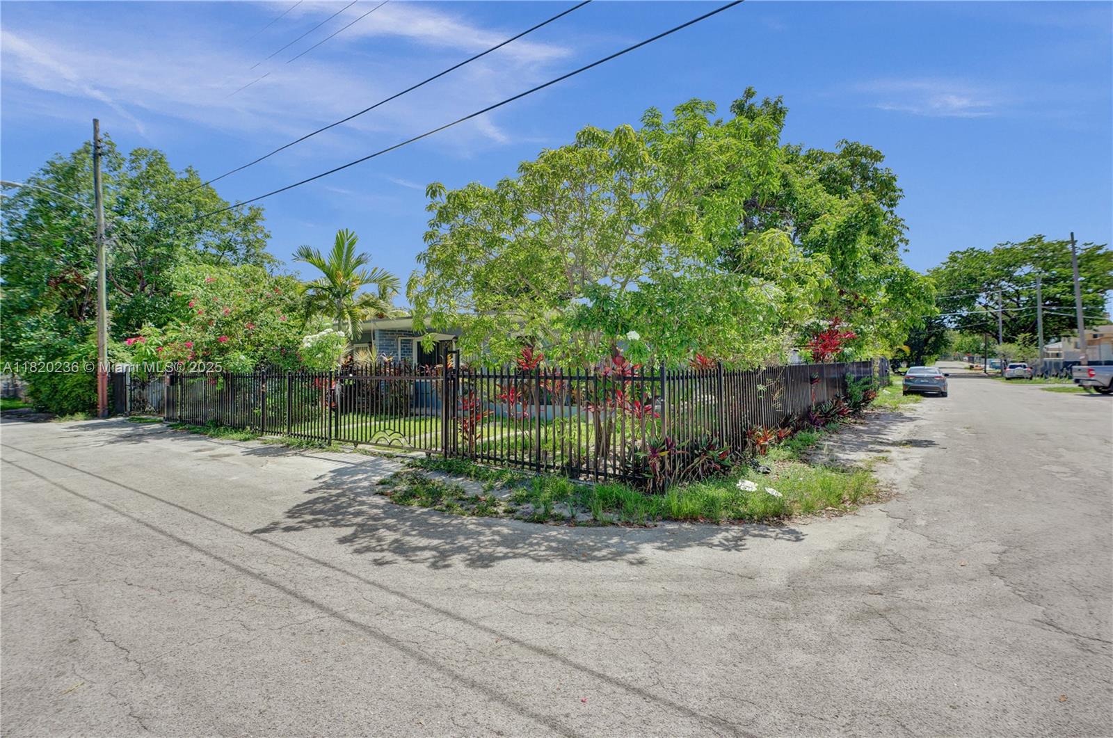 EMERALD CT 1ST ADDN - Residential Income