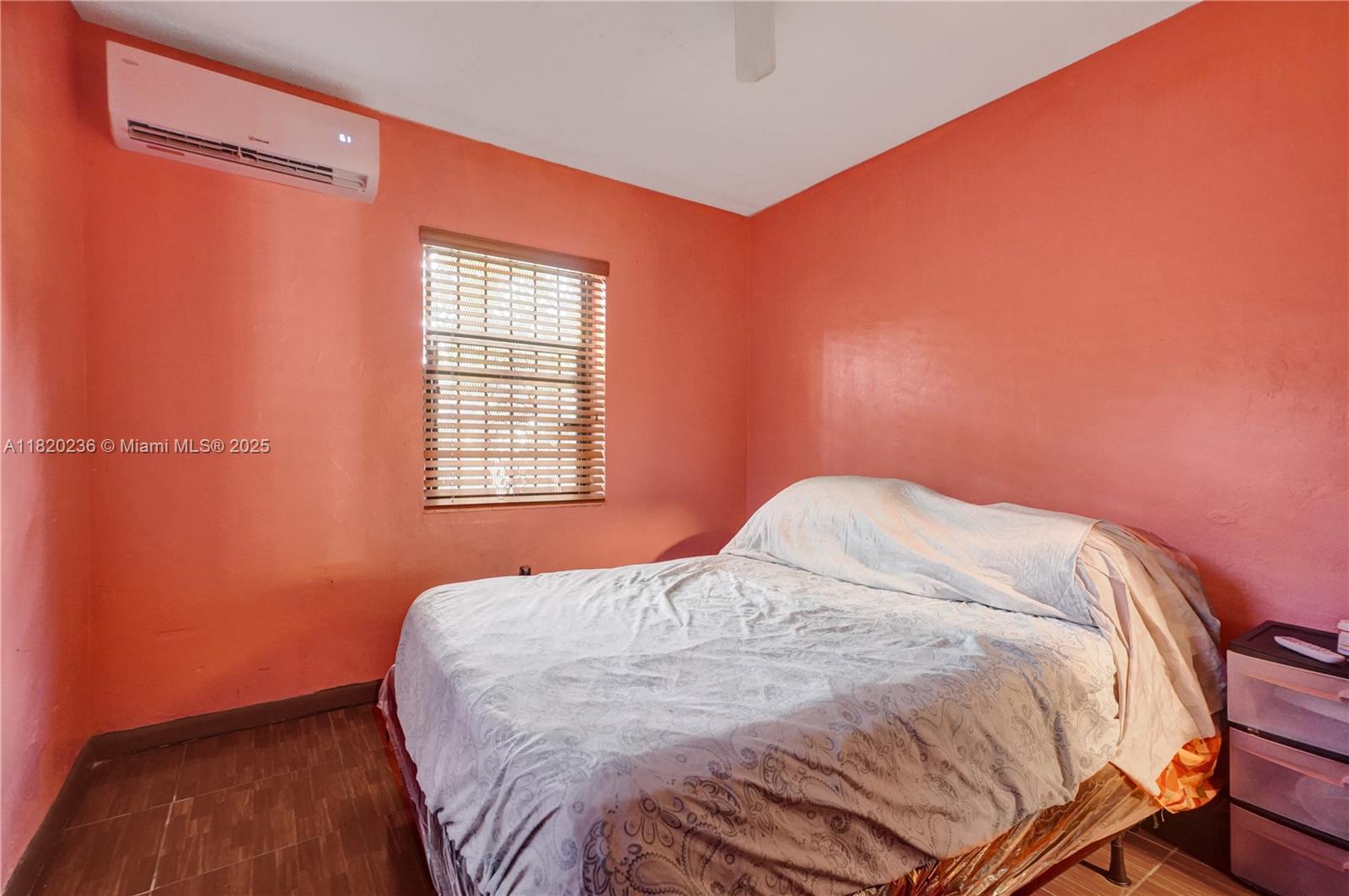 EMERALD CT 1ST ADDN - Residential Income
