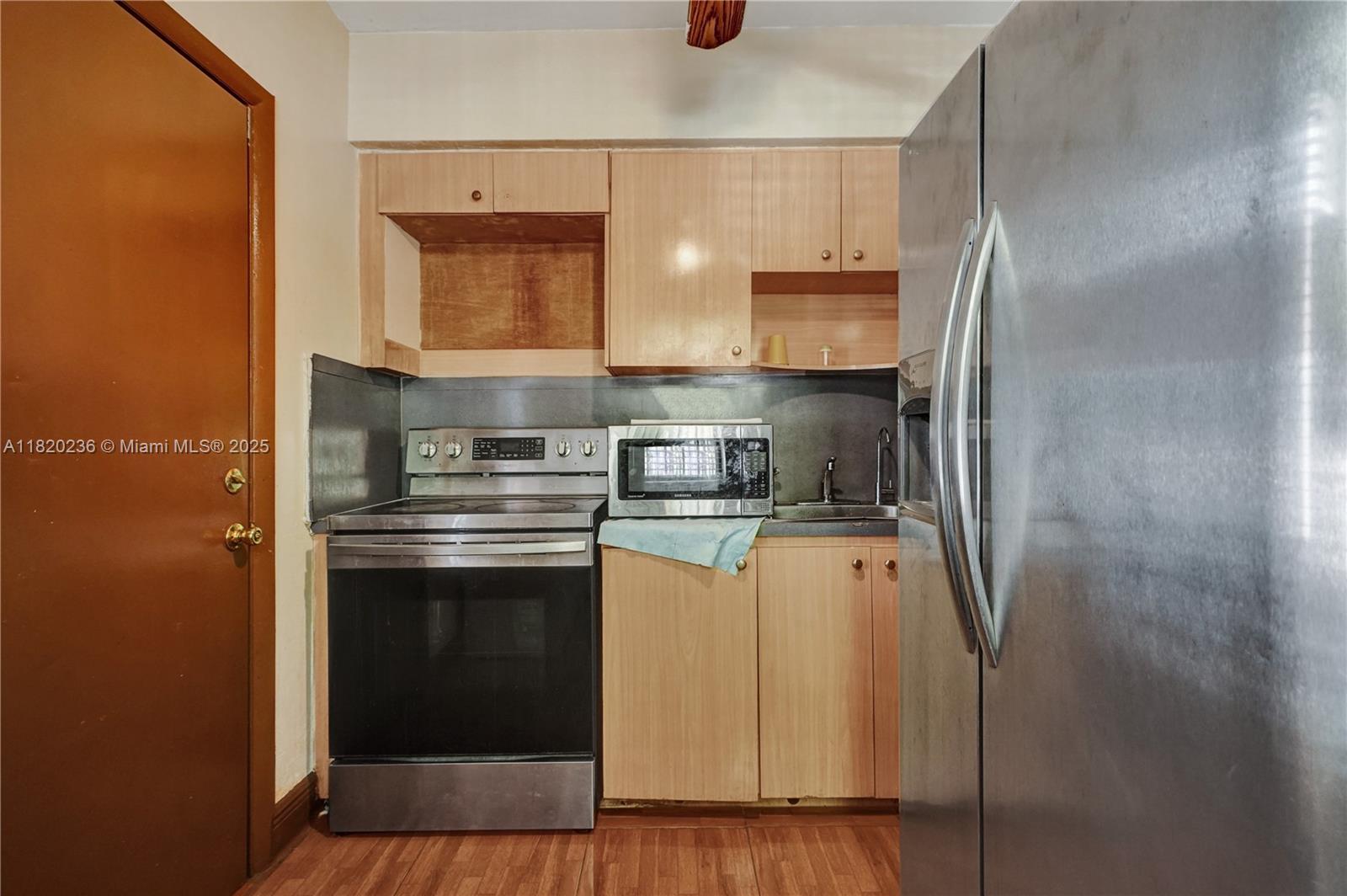 EMERALD CT 1ST ADDN - Residential Income