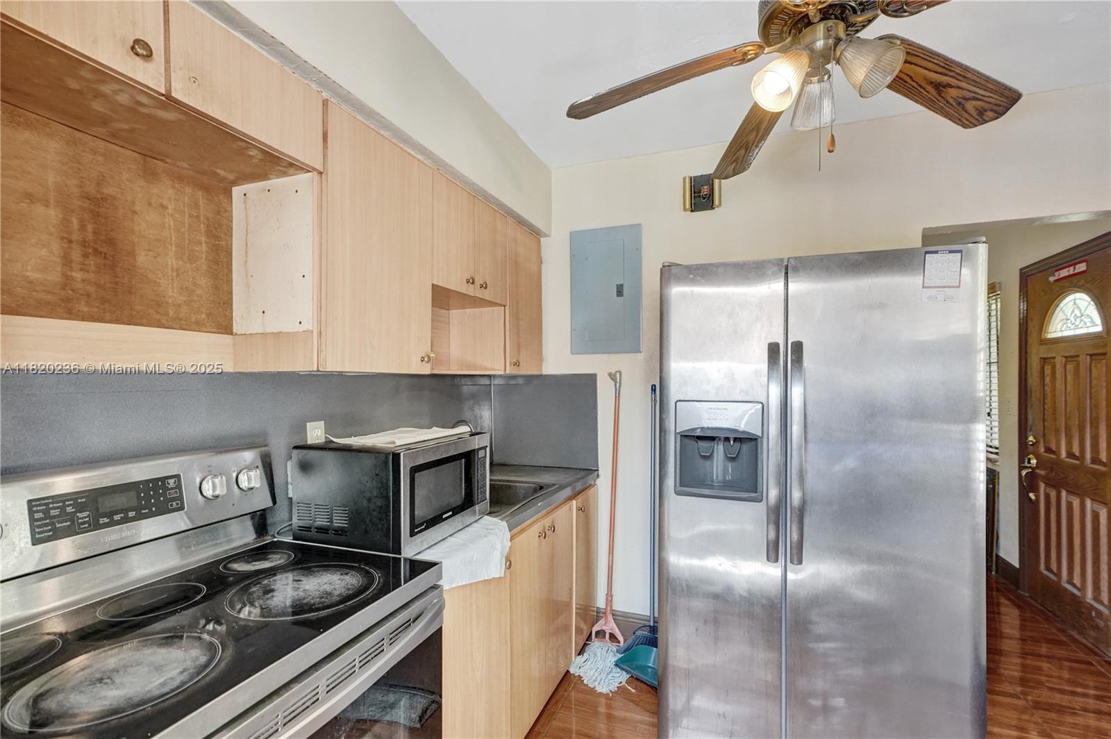 EMERALD CT 1ST ADDN - Residential Income