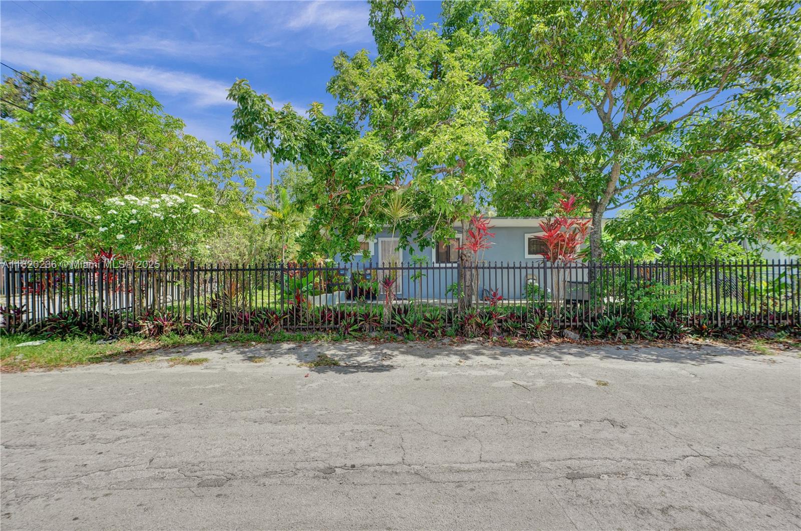 EMERALD CT 1ST ADDN - Residential Income