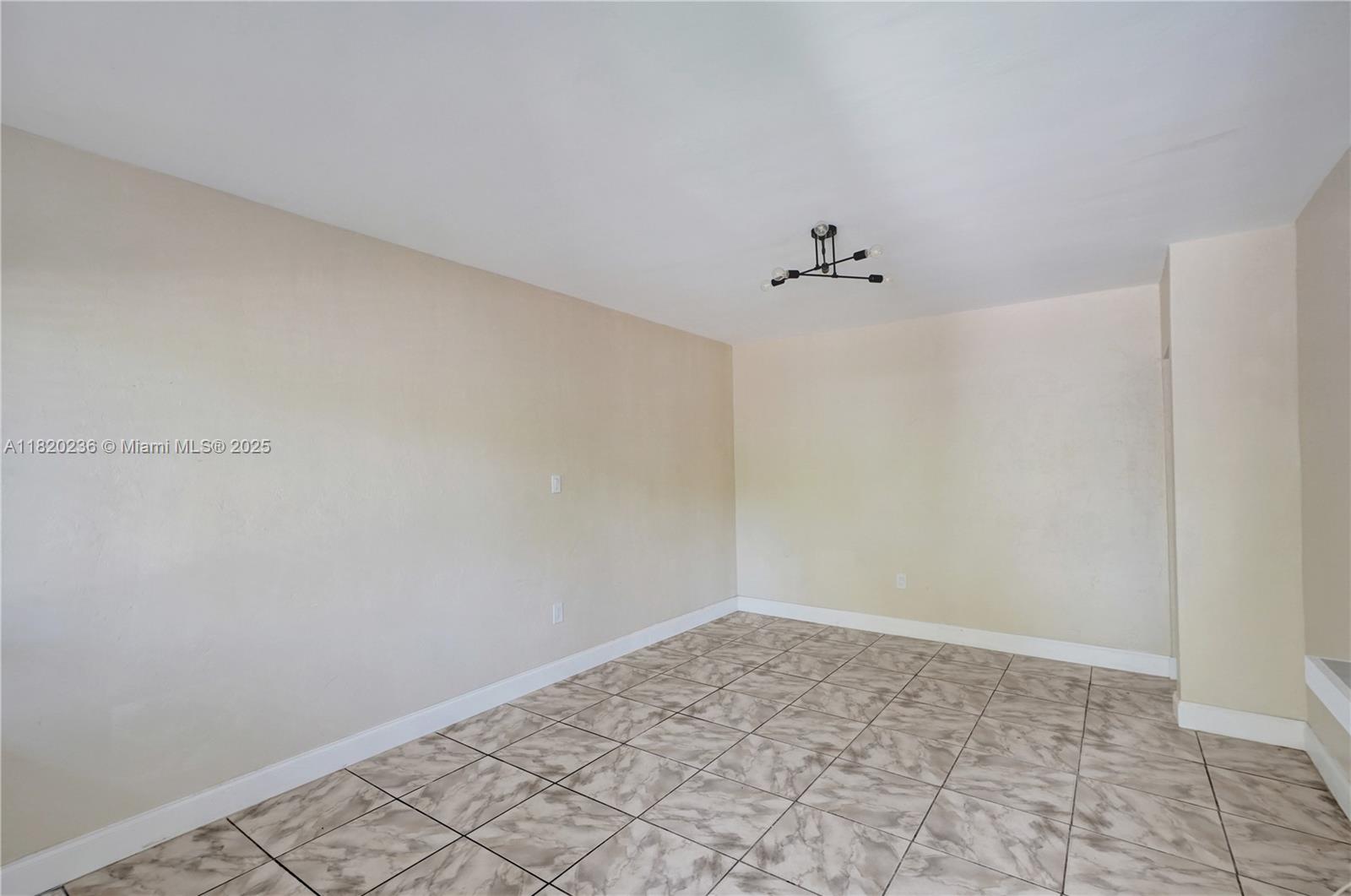EMERALD CT 1ST ADDN - Residential Income
