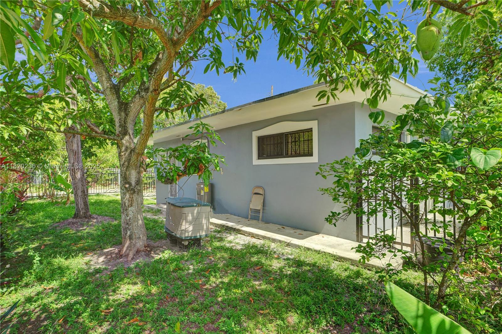 EMERALD CT 1ST ADDN - Residential Income