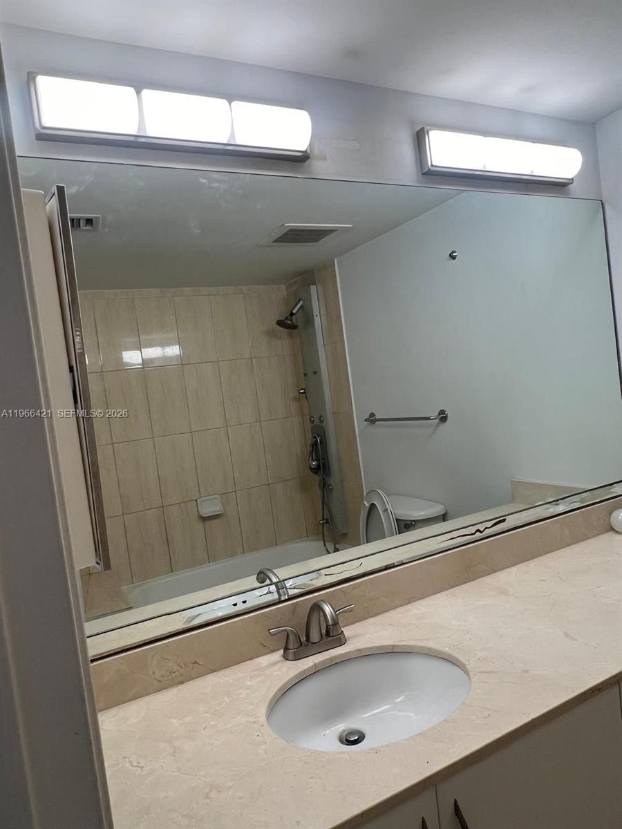 OPERA TOWER CONDO - Residential