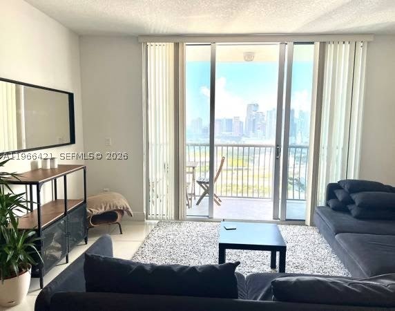 1750 N Bayshore Dr 3808