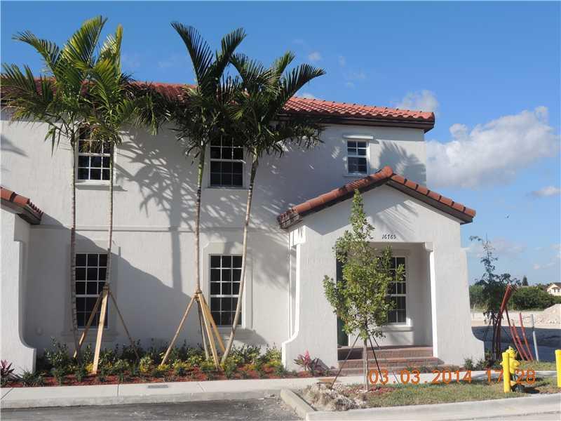 Kendall Commons Res - Residential Lease