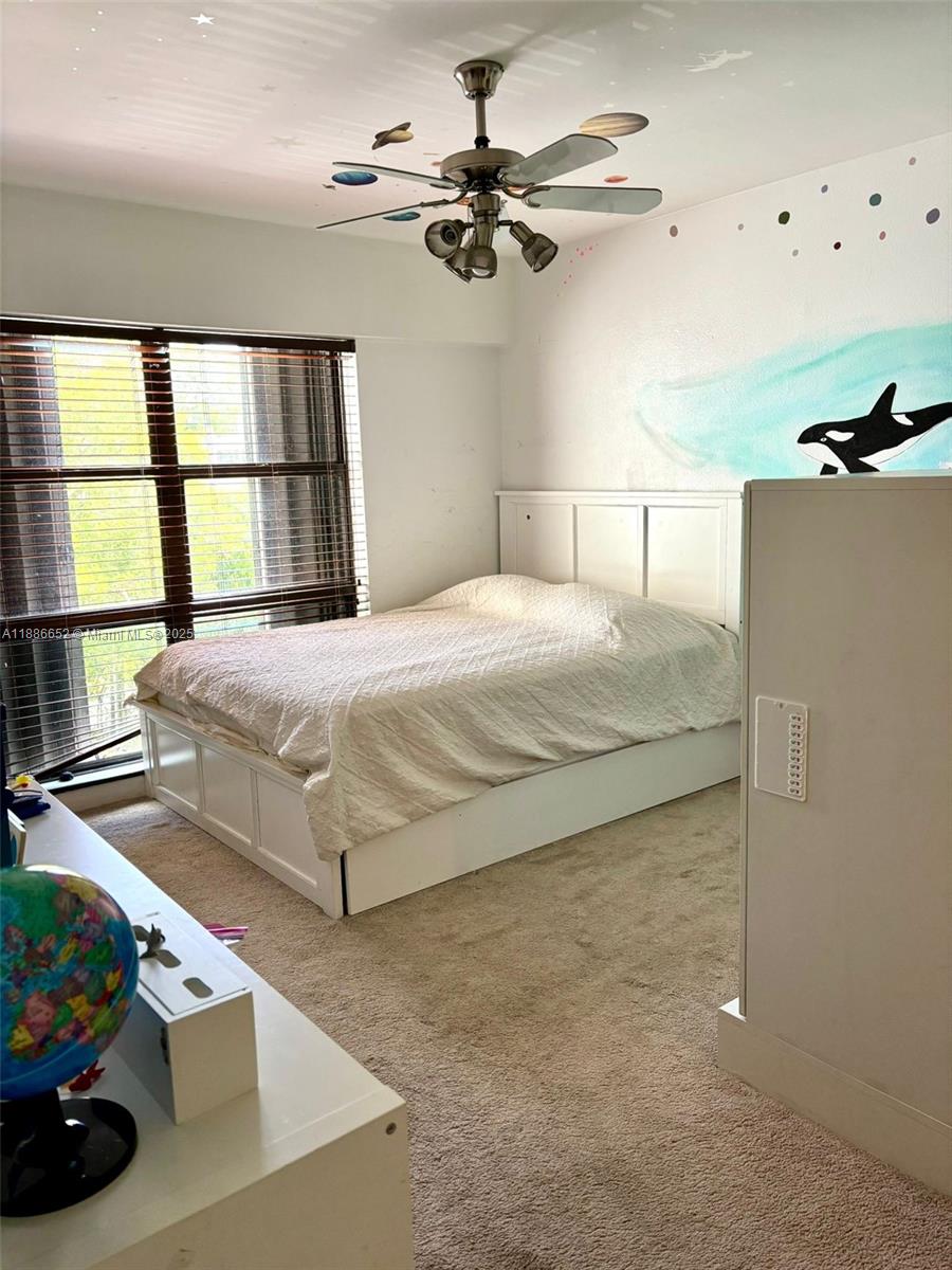 THE PALMS OF KEY BISCAYNE - Residential