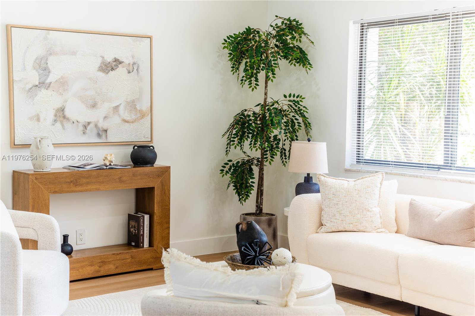 ARROWHEAD GOLF & TENNIS C - Residential