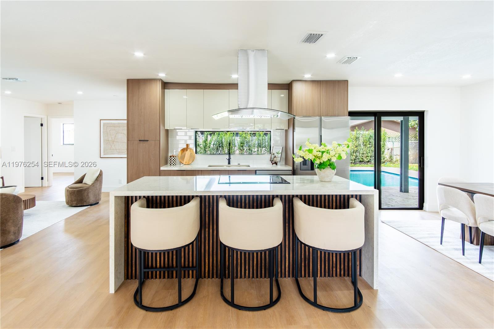 ARROWHEAD GOLF & TENNIS C - Residential