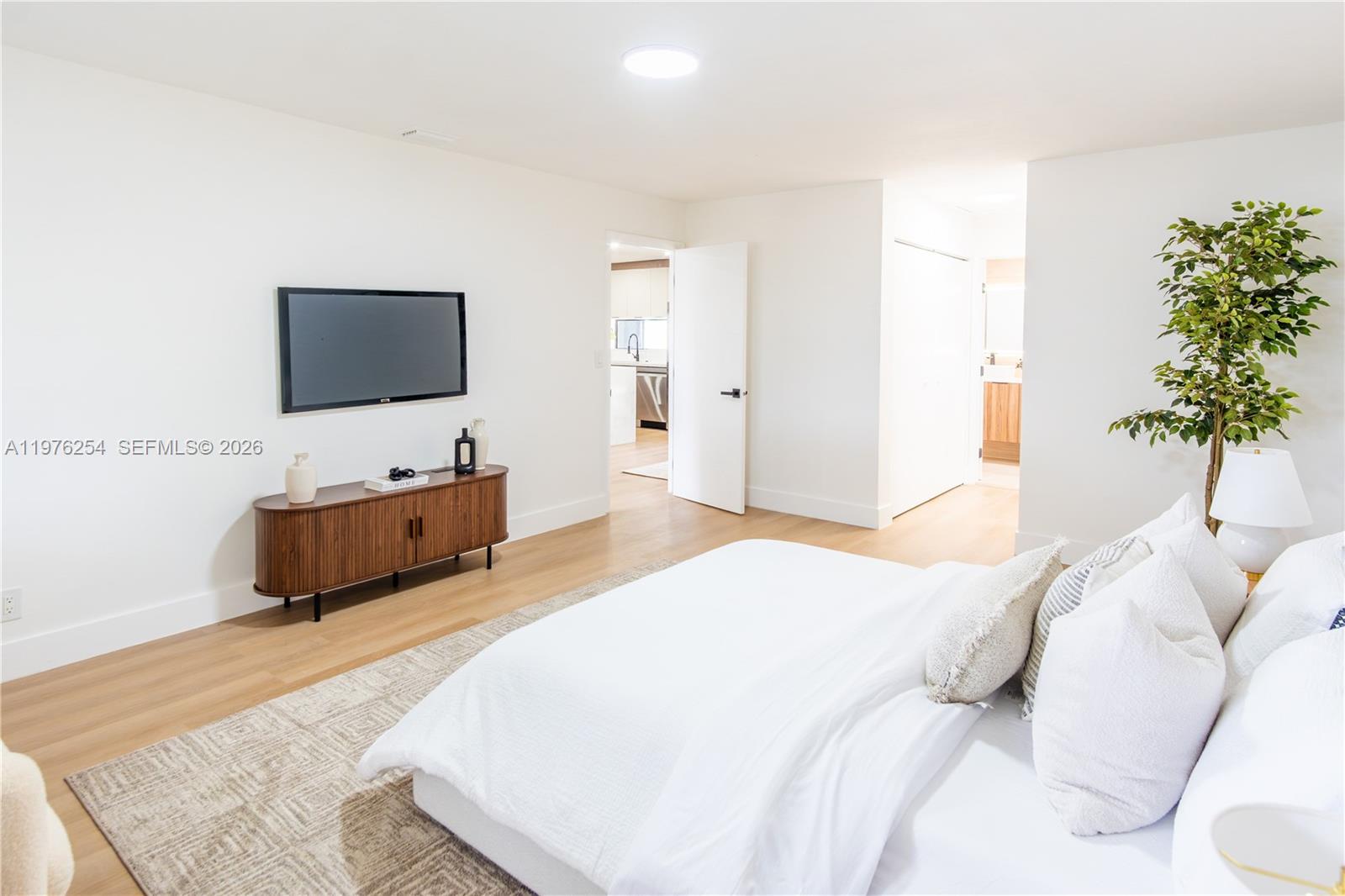 ARROWHEAD GOLF & TENNIS C - Residential