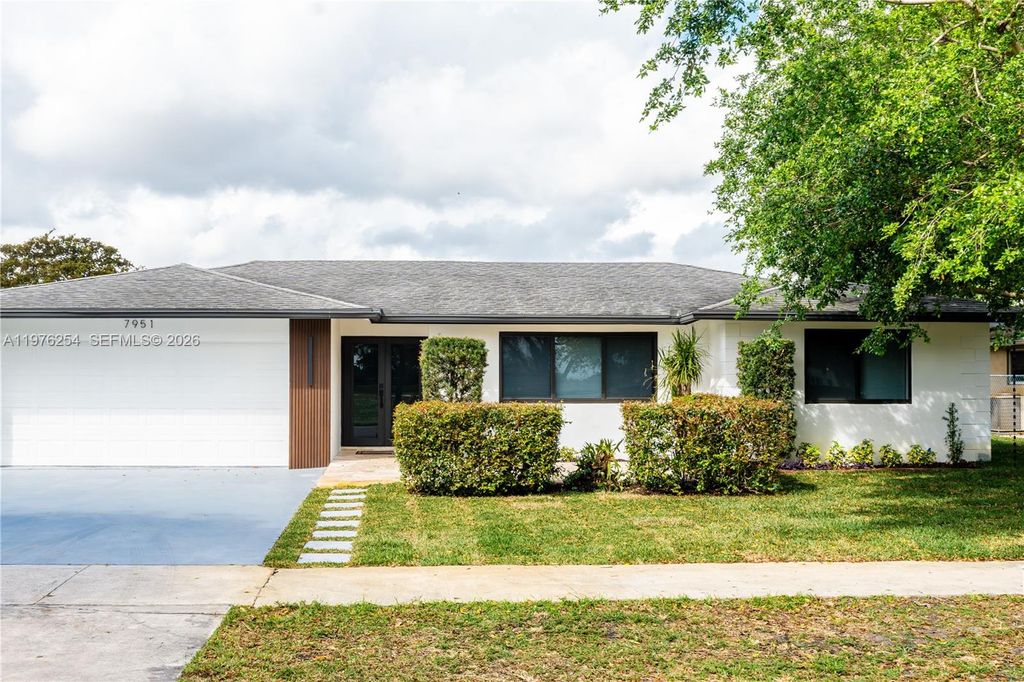 Photo of 7951 SW 30th St, Davie, FL 33328 (MLS # A11976254)