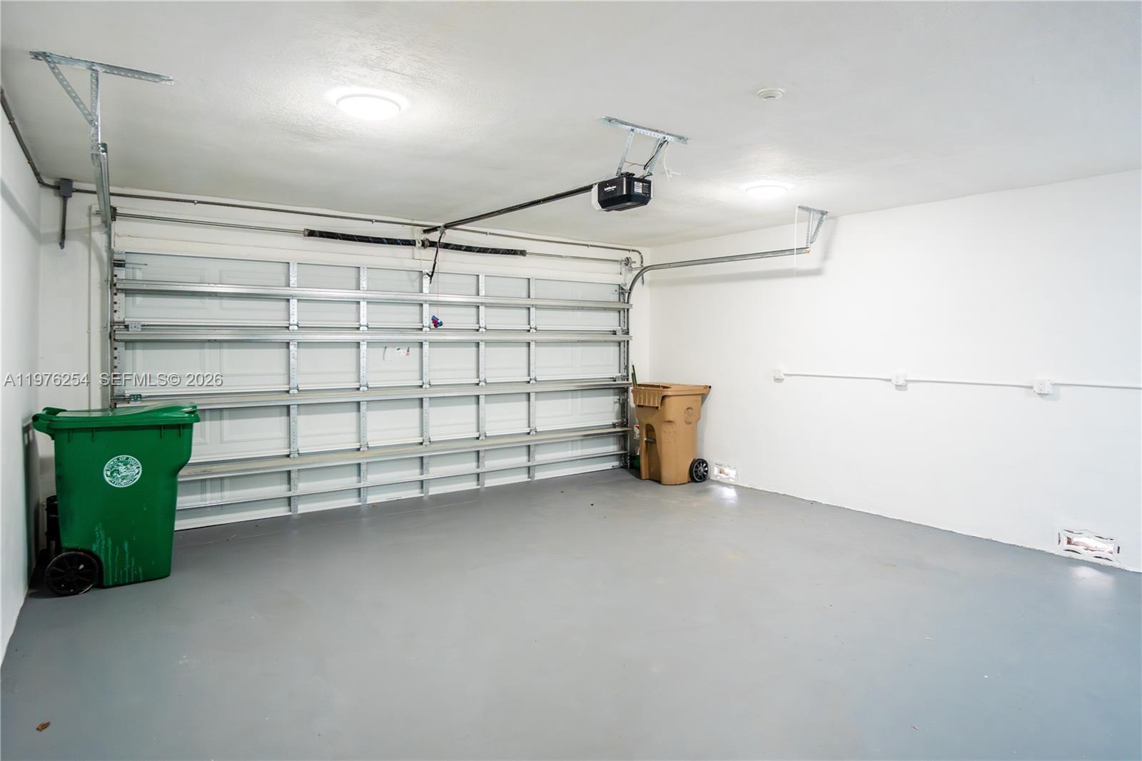 ARROWHEAD GOLF & TENNIS C - Residential