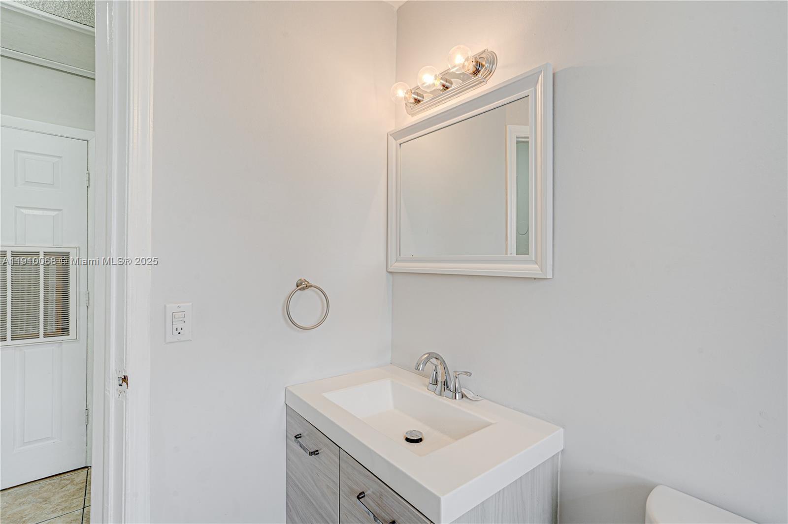 MERLIN PARK REVISED - Residential Lease