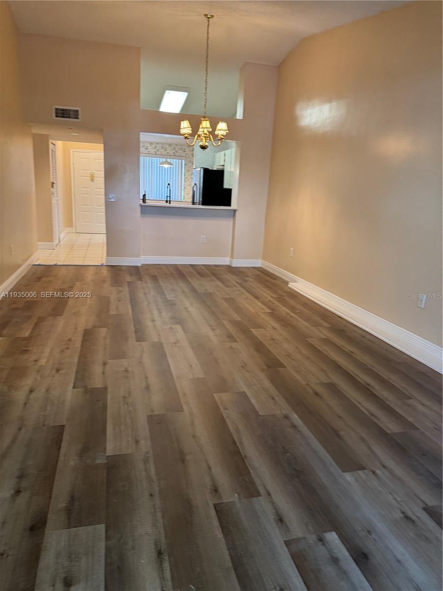 TRENT CONDOMINIUM - Residential