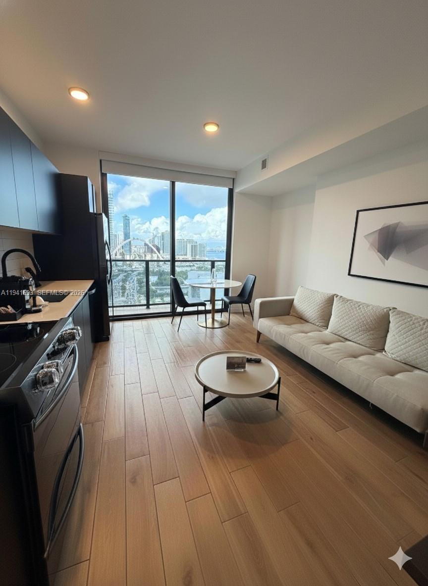 MAP OF MIAMI DADE CO. FL. - Residential