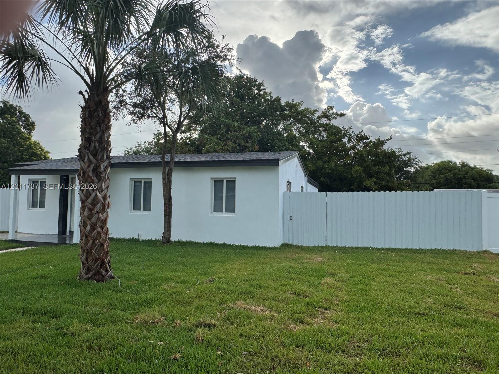 BUNCHE PARK 1ST ADDN PB 53 - Residential