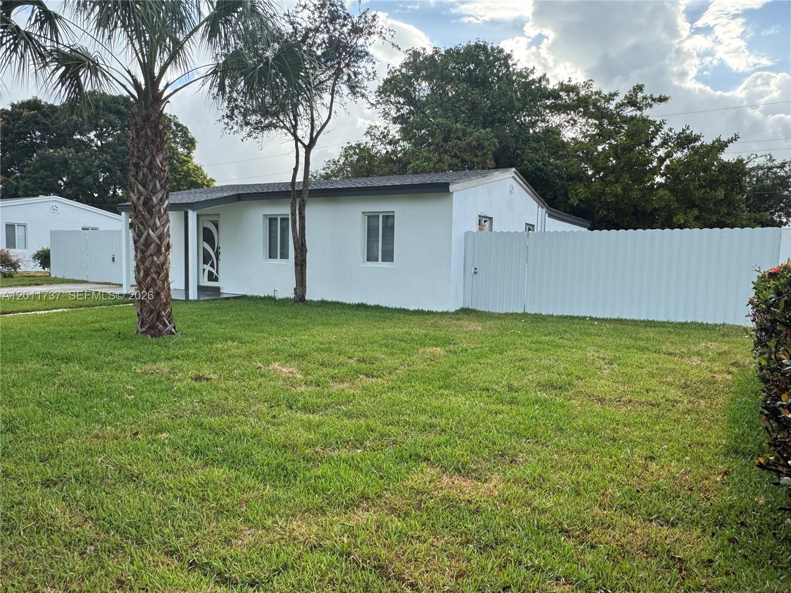 BUNCHE PARK 1ST ADDN PB 53 - Residential