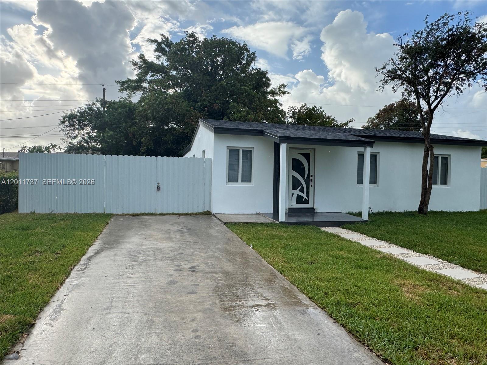 BUNCHE PARK 1ST ADDN PB 53 - Residential