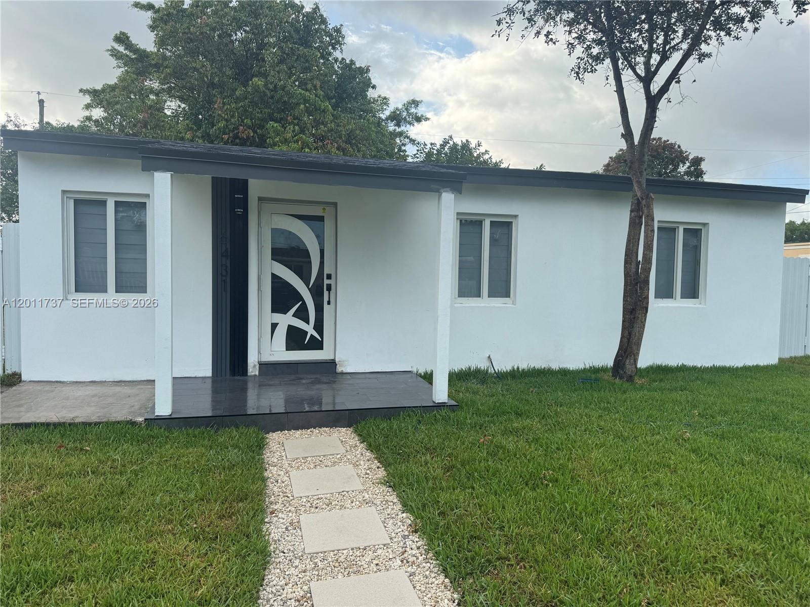 BUNCHE PARK 1ST ADDN PB 53 - Residential