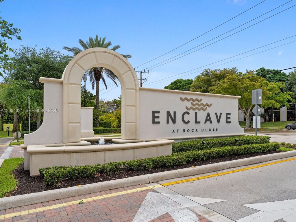 Photo of 10105 Brickhill Dr, Boca Raton, FL 33428 (MLS # A12004331)