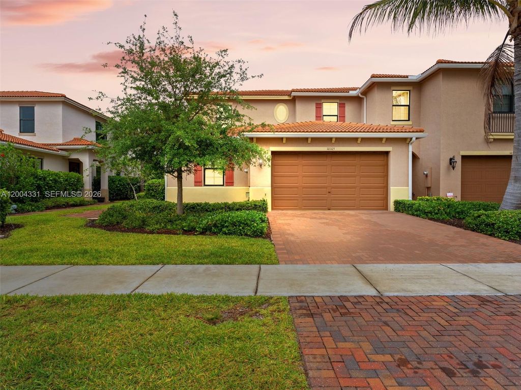 Photo of 10105 Brickhill Dr, Boca Raton, FL 33428 (MLS # A12004331)