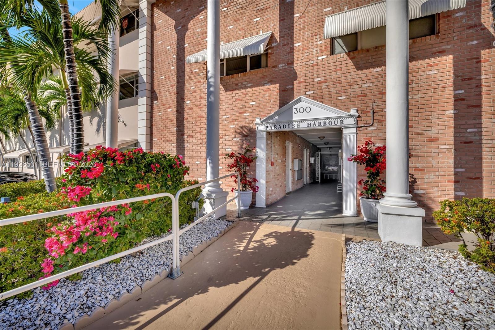 PARADISE HARBOUR APTS CO- - Residential