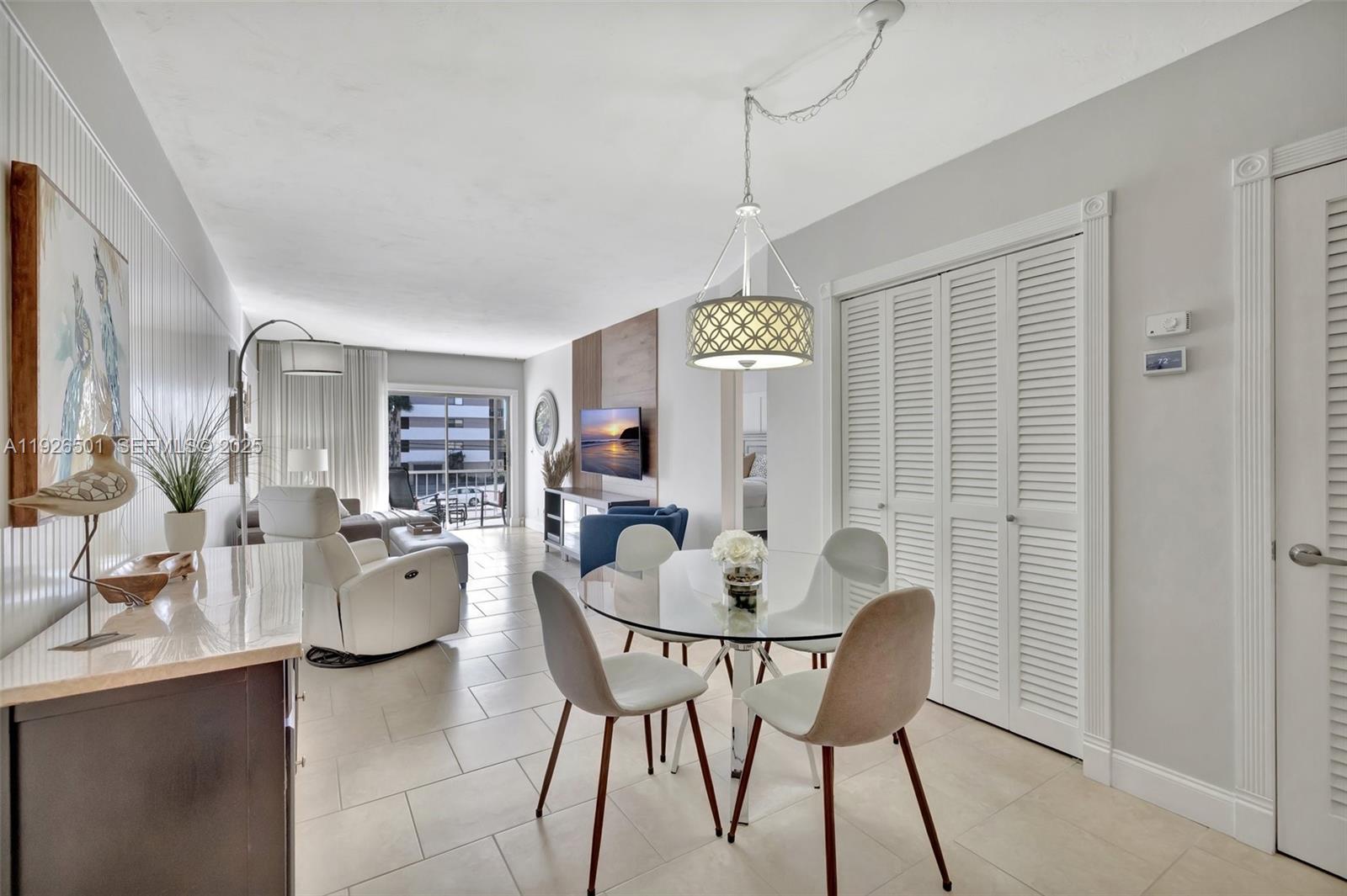 PARADISE HARBOUR APTS CO- - Residential