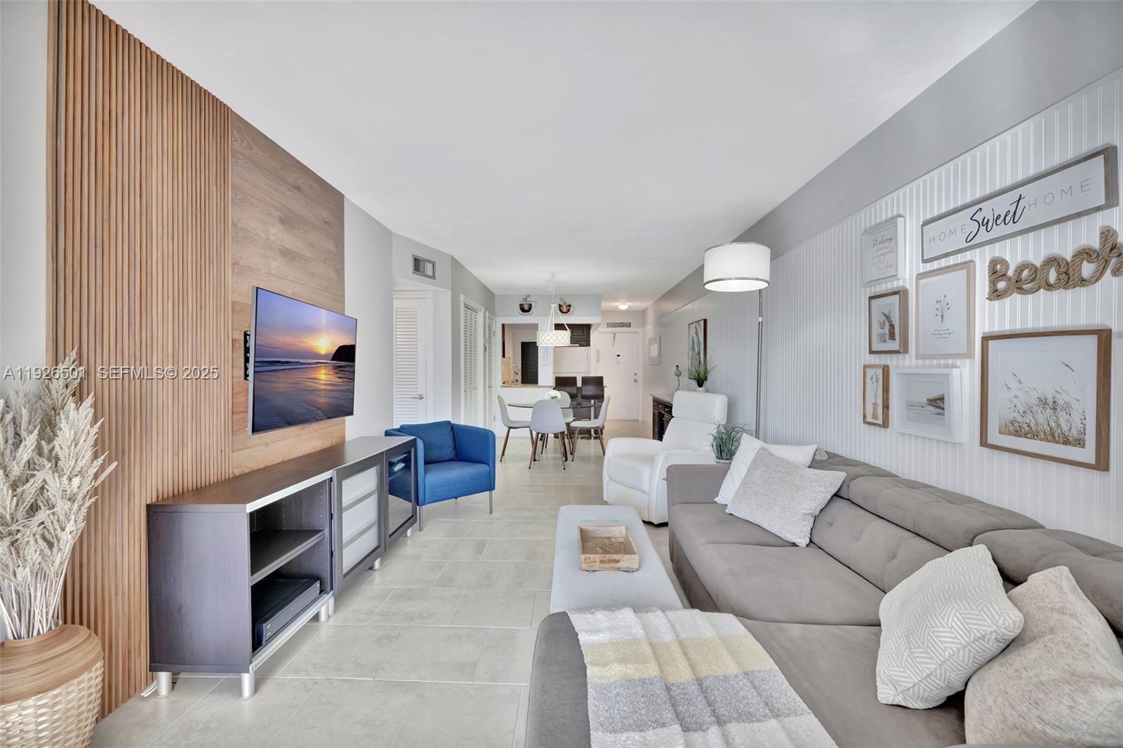 PARADISE HARBOUR APTS CO- - Residential