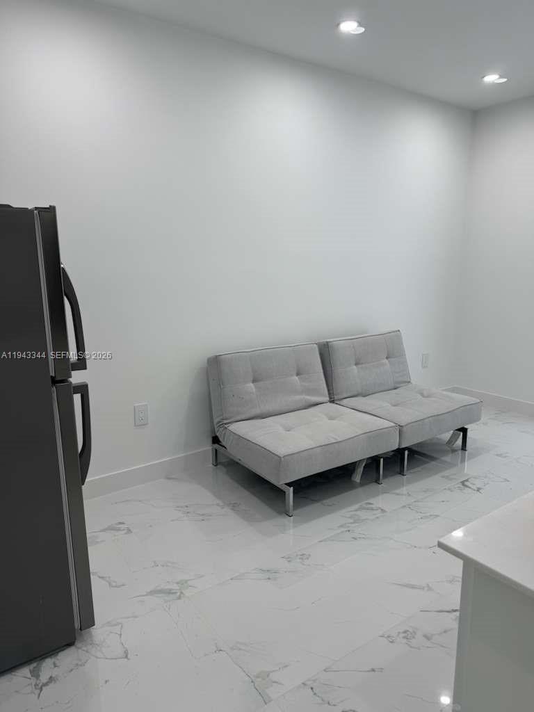 GIR SUB - Residential Lease