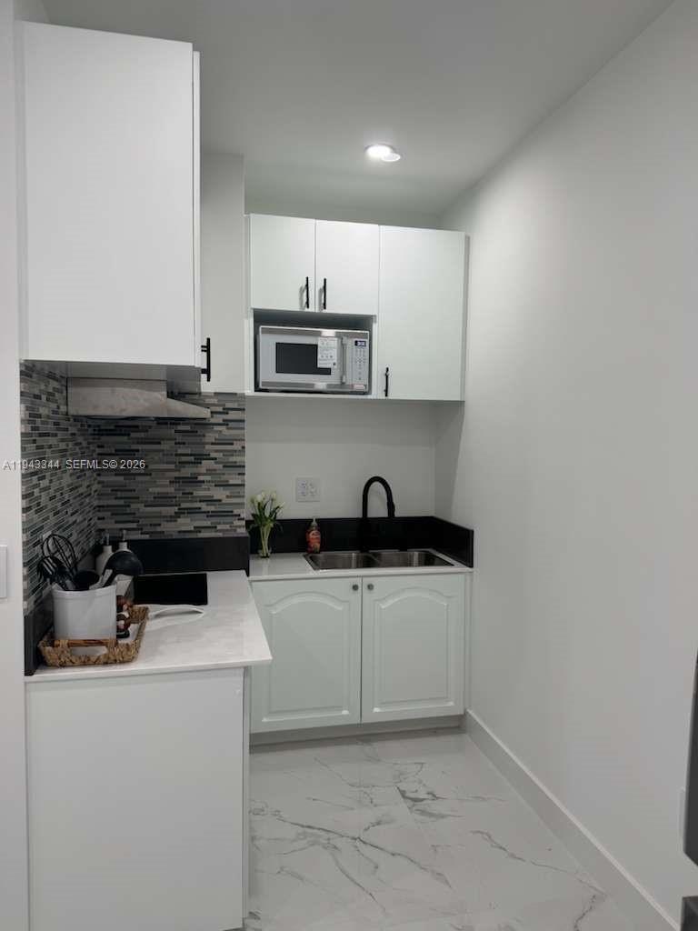 GIR SUB - Residential Lease