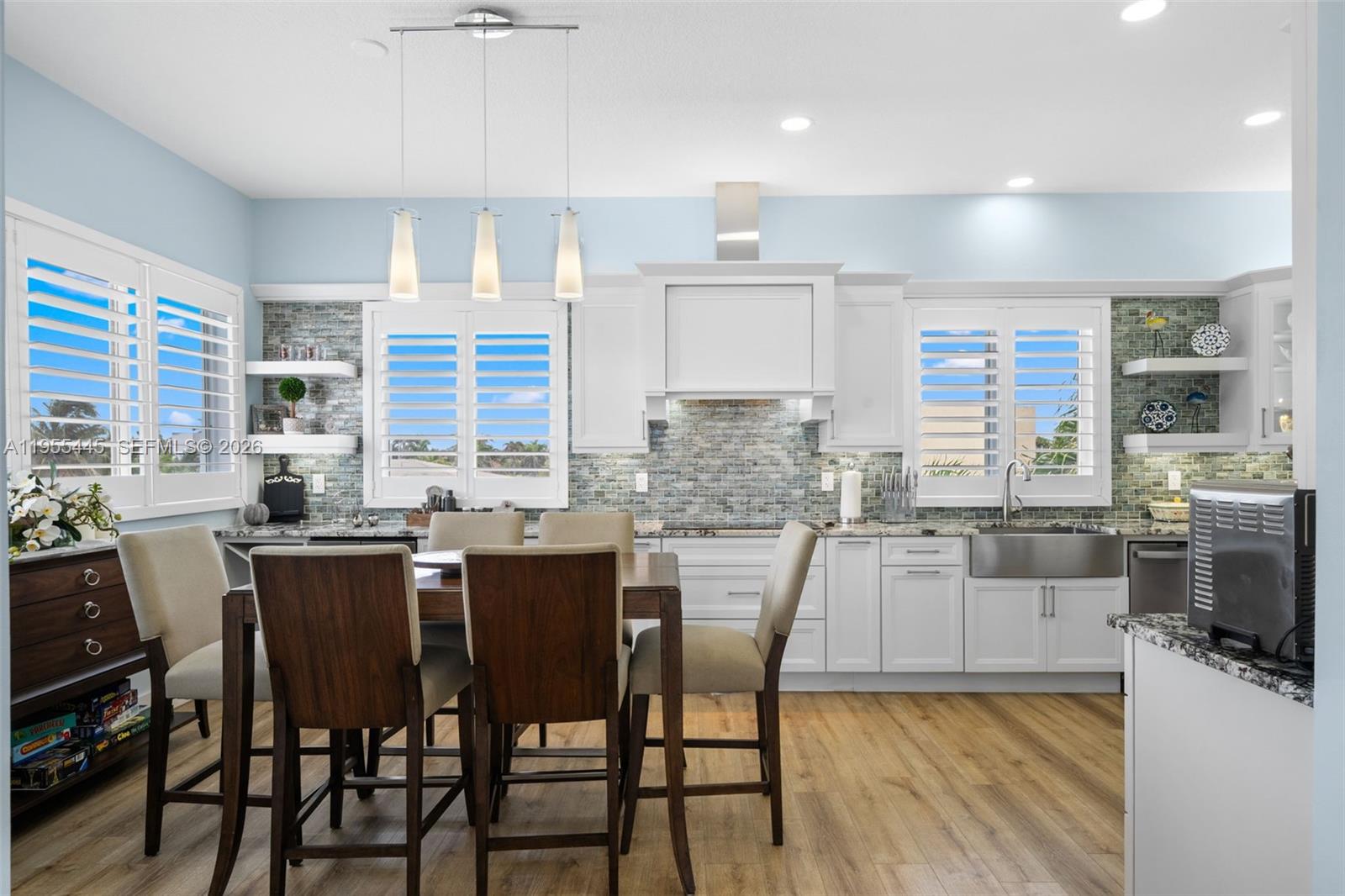 HOLLYWOOD BEACH - Residential