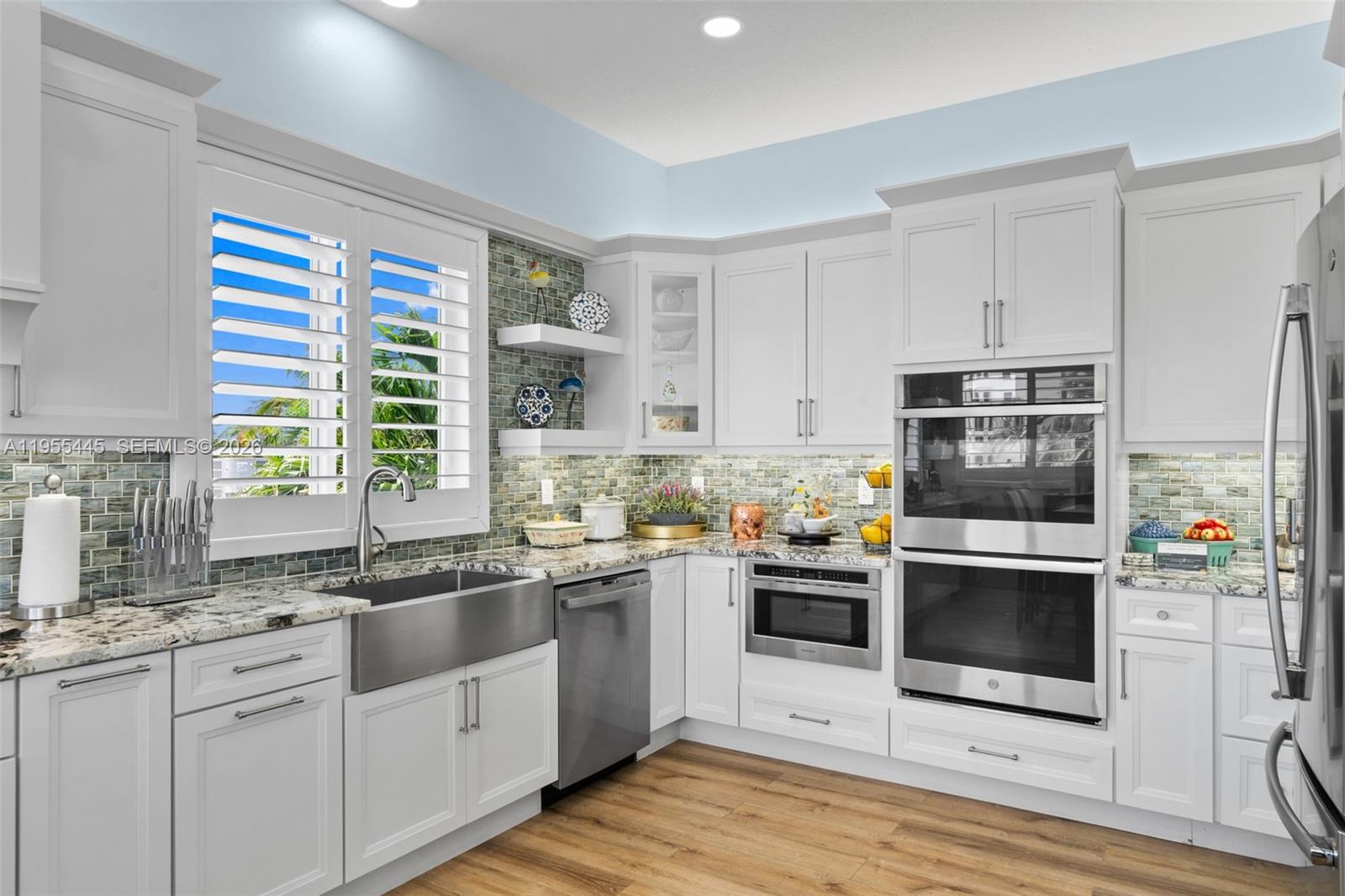 HOLLYWOOD BEACH - Residential